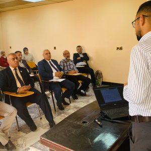 حلقات دراسية بعناوين مختلفة لبحوث طلبة الدراسات العليا في كلية الزراعة.