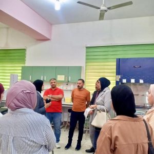 طلبة كلية  الزراعة  في زيارة علمية الى مختبرات كلية العلوم.