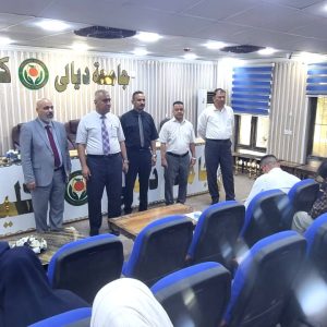 عميد كلية الزراعة يتابع سير الامتحان التنافسي للمتقدمين إلى الدراسات العليا للعام الدراسي 2026–2027.
